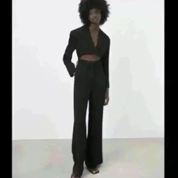 Zara black jumpsuit - Picture 1 of 3
